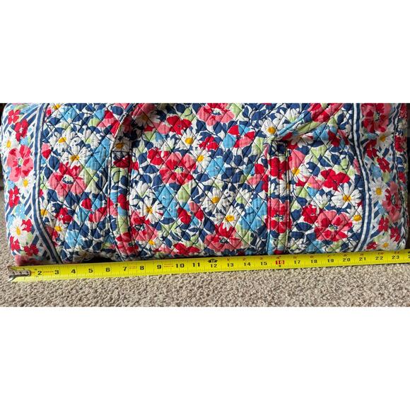 Vera Bradley Large Travel Duffel Bag Floral Quilted Overnight Summer Cottage - Picture 4 of 6